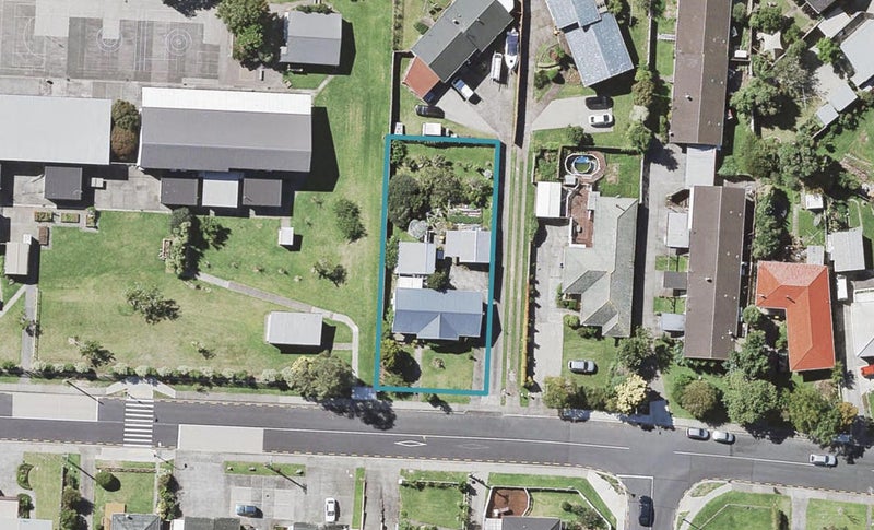 50 Willoughby Avenue, Howick, Auckland - Carousel 1