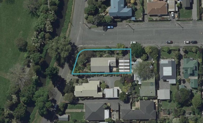 2 Corson Avenue, Beckenham, Christchurch - Carousel 1