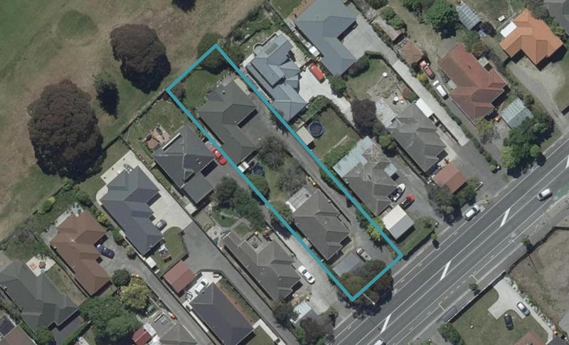 1/245 Wainoni Road, Avondale, Christchurch - Carousel 1