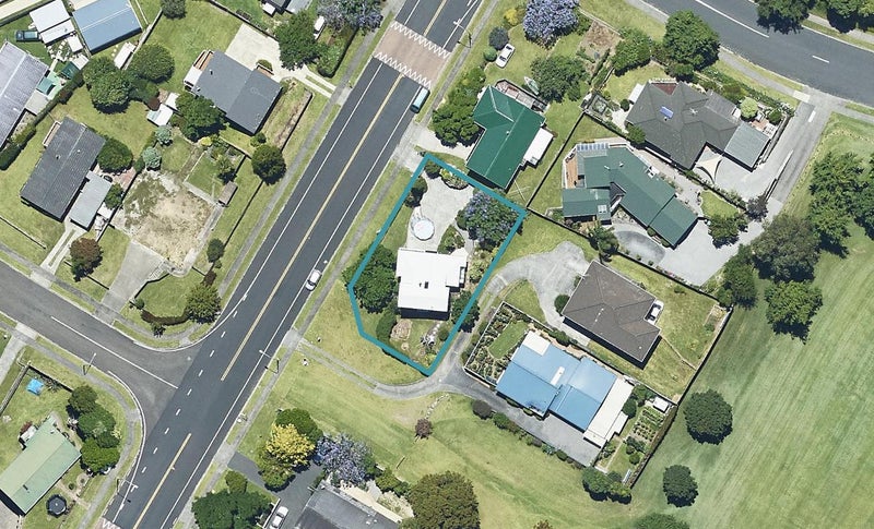 105 Victory Street, Welcome Bay, Tauranga - Carousel 1