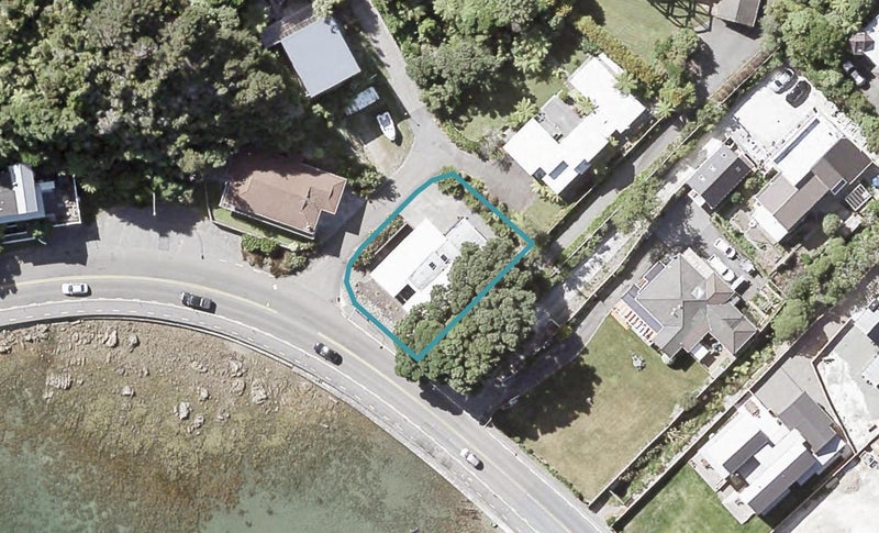 1 Wilmore Way, Lowry Bay, Lower Hutt - Carousel 1