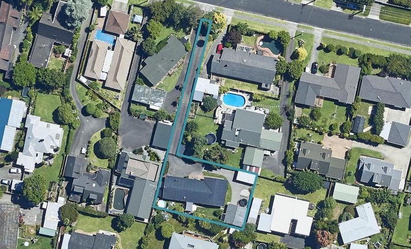 17 Hinewa Road, Otumoetai, Tauranga - Carousel 1