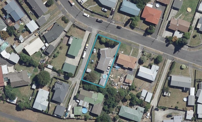 12 Cricket Place, Melville, Hamilton - Carousel 1