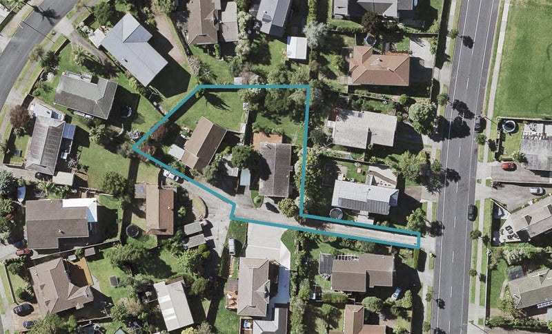 2/48 Gosford Drive, Botany Downs, Auckland - Carousel 1