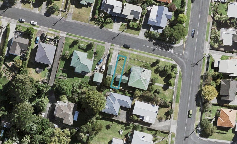 57 Evans Road, Glen Eden, Auckland - Carousel 1