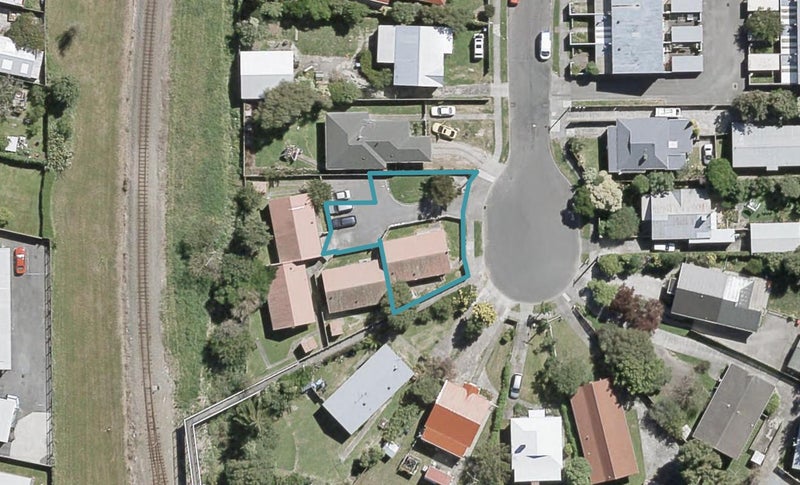 5 Awamutu Grove, Waiwhetu, Lower Hutt - Carousel 1