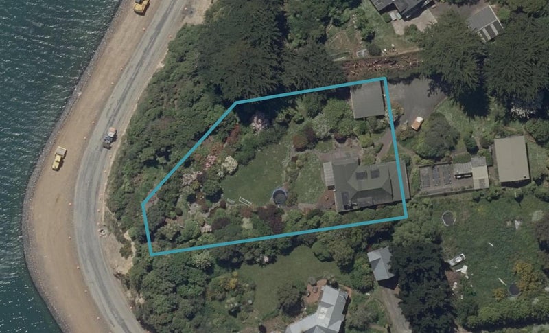 8 Seaton Road, Portobello, Dunedin - Carousel 1