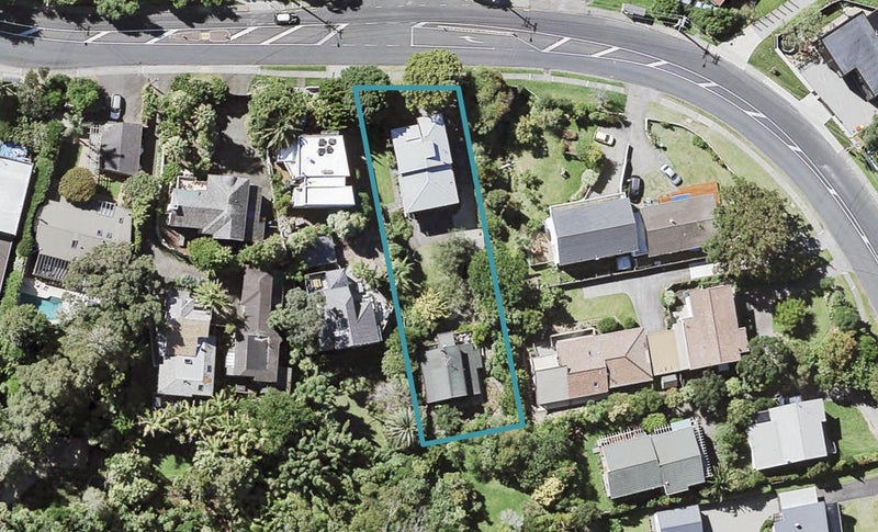 2/234 Beach Road, Campbells Bay, Auckland - Carousel 1