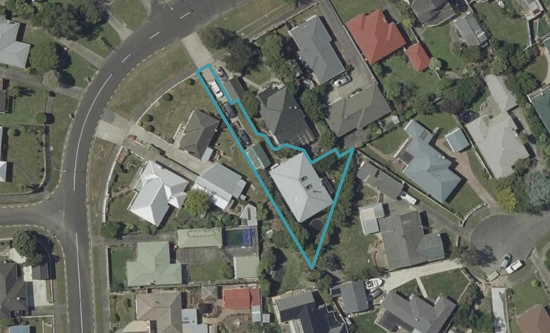 42 Church Street, Awapuni, Palmerston North - Carousel 1