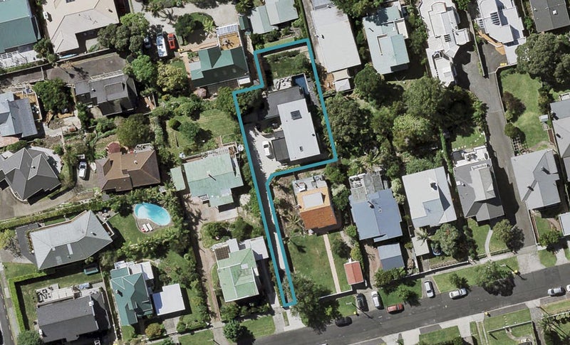 27A Beresford Street, Bayswater, Auckland - Carousel 1