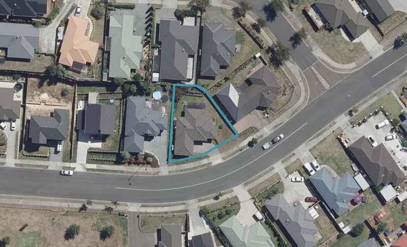 46 Farnborough Drive, Nawton, Hamilton - Carousel 1