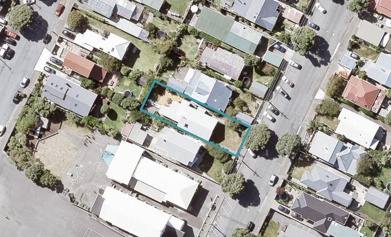 72 Oroua Street, Eastbourne, Lower Hutt - Carousel 1