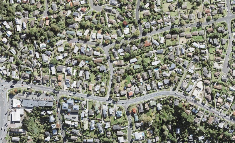 2 Nor'East Drive, Northcross, Auckland - Carousel 1