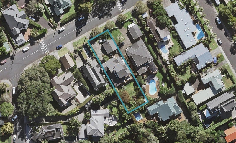15 Maritime Terrace, Birkenhead, Auckland - Carousel 1
