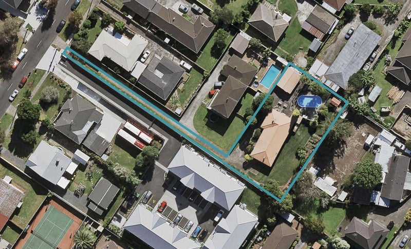 15A Central Avenue, Papatoetoe, Auckland - Carousel 1