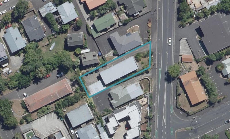 4/18 Pembroke Street, Hamilton Lake, Hamilton - Carousel 1
