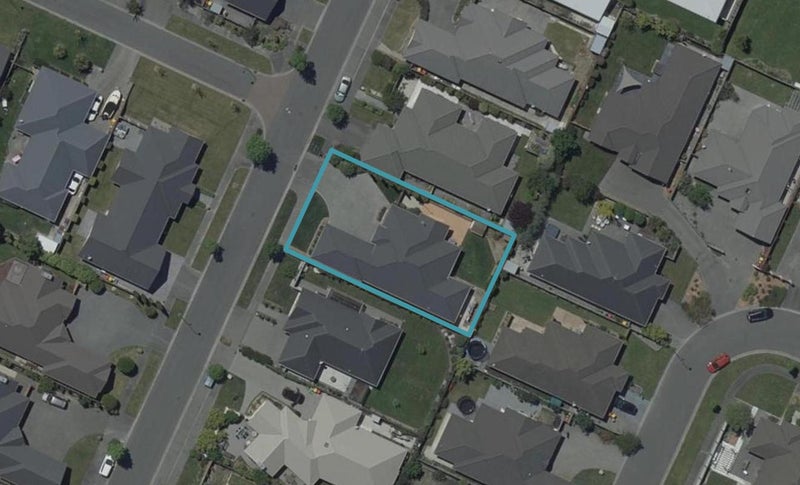 9 Eaglesome Avenue, Aidanfield, Christchurch - Carousel 1