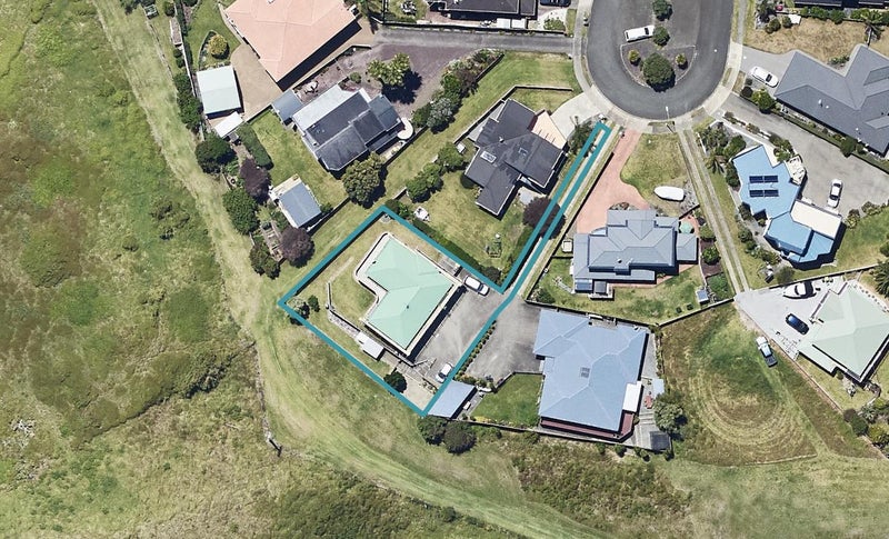 21 Panorama Place, Coastlands, Whakatane - Carousel 1