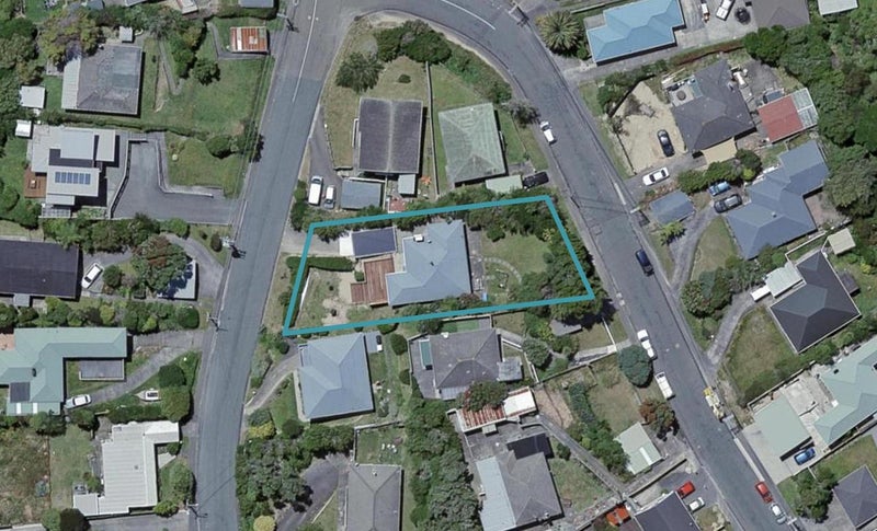 3 Miles Crescent, Newlands, Wellington - Carousel 1