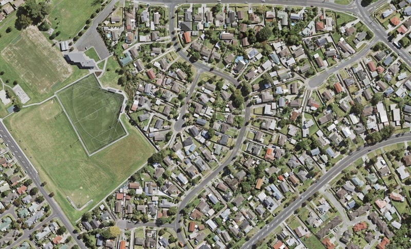 8E Starling Place, Ranui, Auckland - Carousel 1