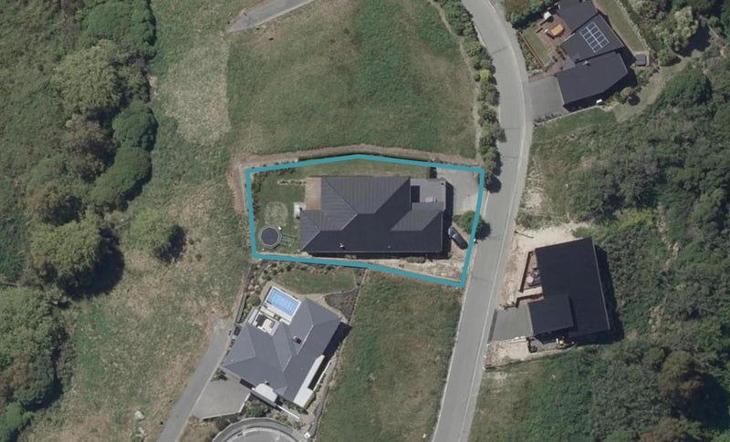 2 Rapanui Lane, Redcliffs, Christchurch - Carousel 1