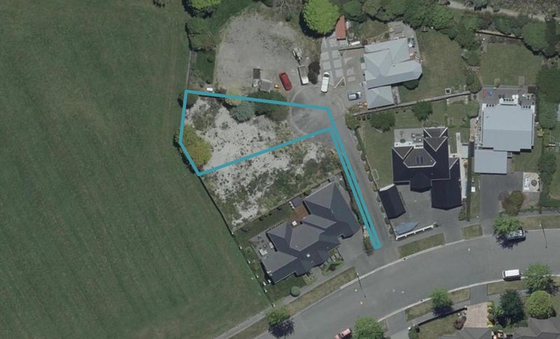 2/2 Gunwelloe Lane, Burwood, Christchurch - Carousel 1