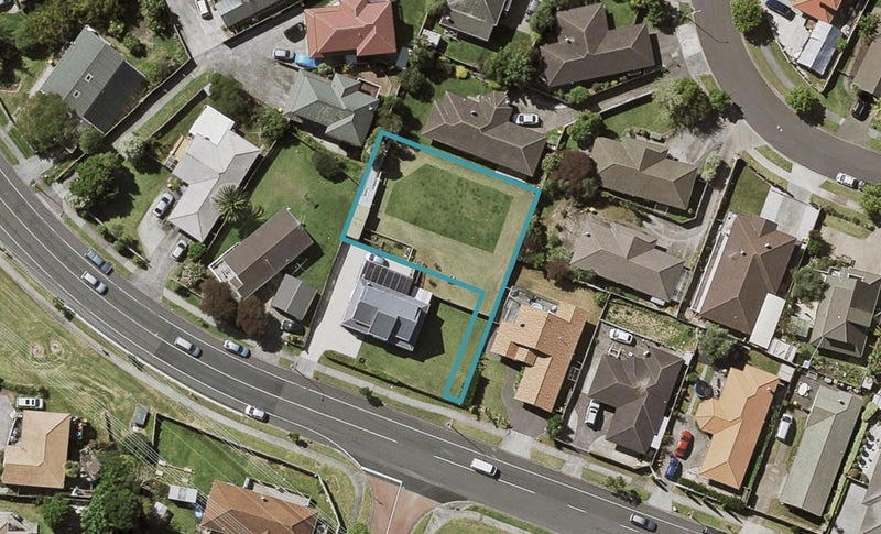 18 Hilltop Road, Clover Park, Auckland - Carousel 1