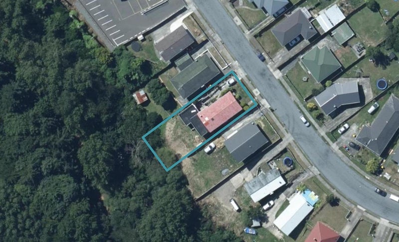 55 Kokiri Crescent, Waitangirua, Porirua - Carousel 1