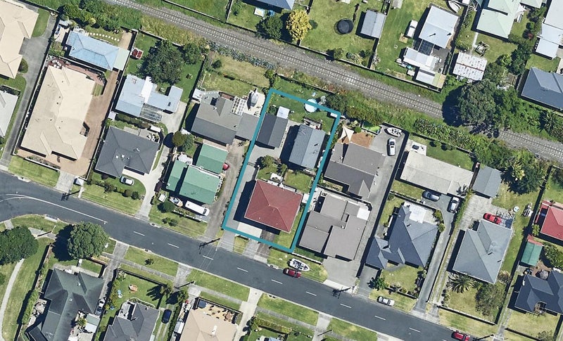 51 Ngatai Road, Otumoetai, Tauranga - Carousel 1