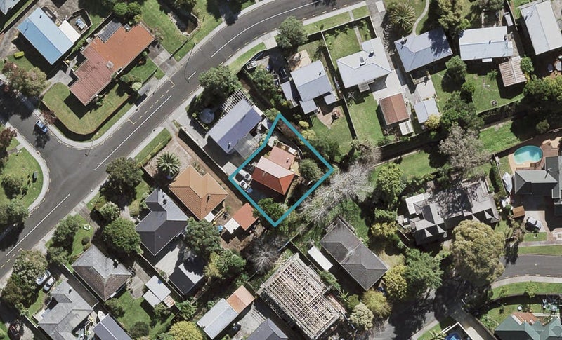 29A Sylvia Road, Hillcrest, Auckland - Carousel 1