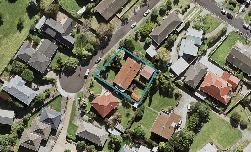 4A Lindsay Place, Hillsborough, Auckland - Carousel 1