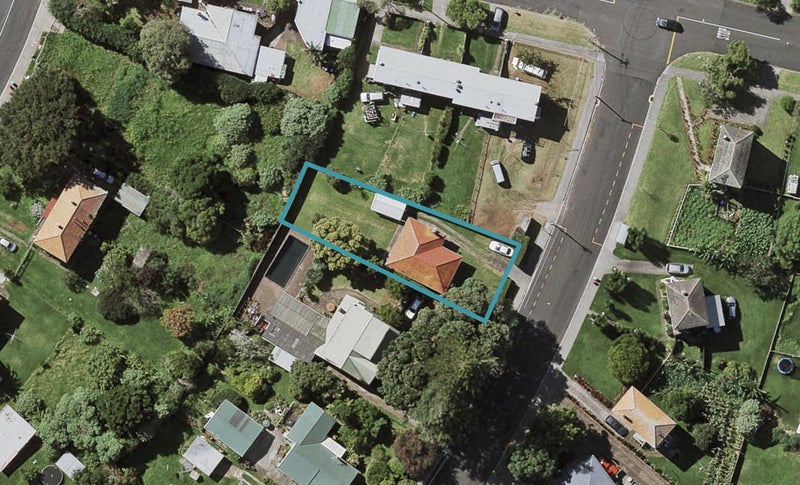 41 Court Crescent, Panmure, Auckland - Carousel 1