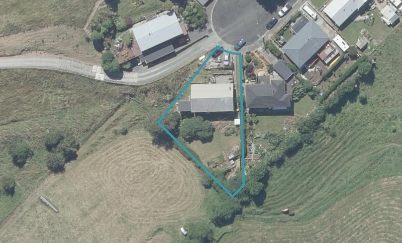 19 Springdon Avenue, Sawyers Bay, Port Chalmers - Carousel 1