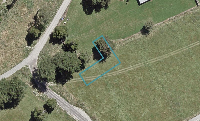 6 Humphrey Rainey Lane, Wallaceville, Upper Hutt - Carousel 1