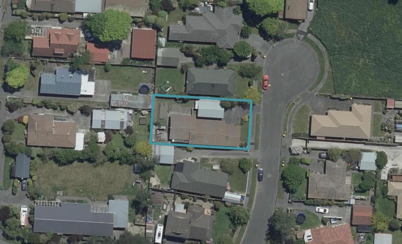7 Edron Place, Redwood, Christchurch - Carousel 1