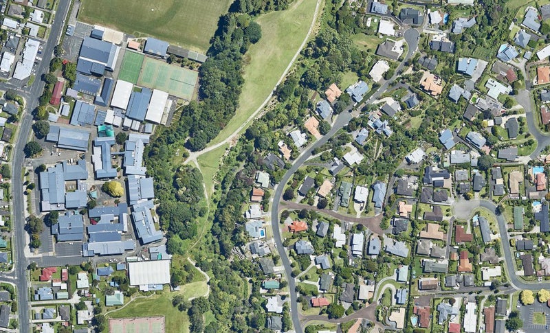 49 Little John Drive, Bellevue, Tauranga - Carousel 1