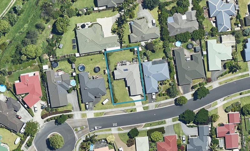 251 Castlewold Drive, Bethlehem, Tauranga - Carousel 1