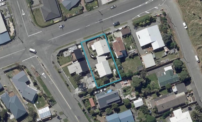 2/16 Caspian Street, Southshore, Christchurch - Carousel 1
