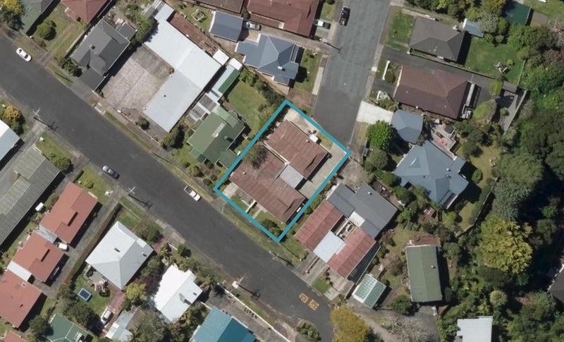 21 Wolfe Street, Regent, Whangārei - Carousel 1