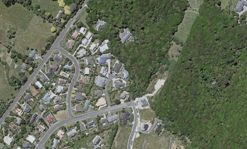 5 Matata Place, Waikanae - Carousel 1