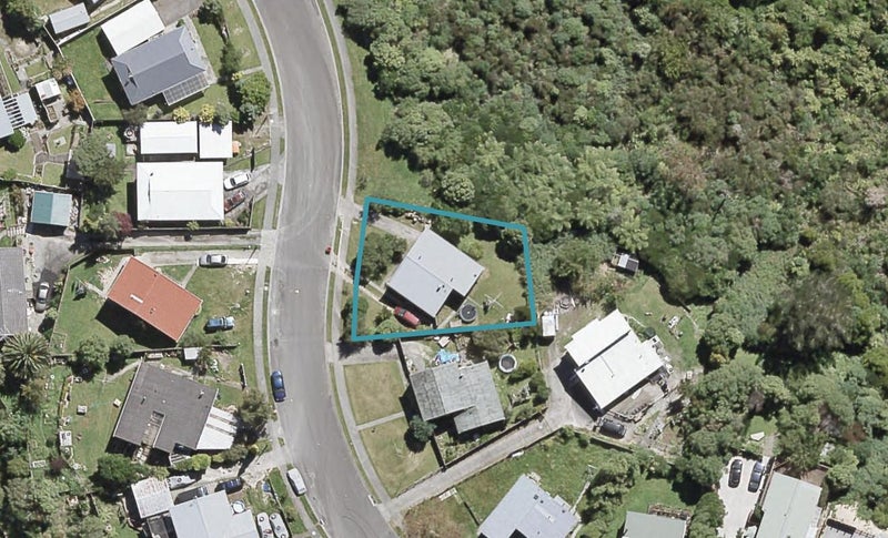 15 Gentian Street, Timberlea, Upper Hutt - Carousel 1