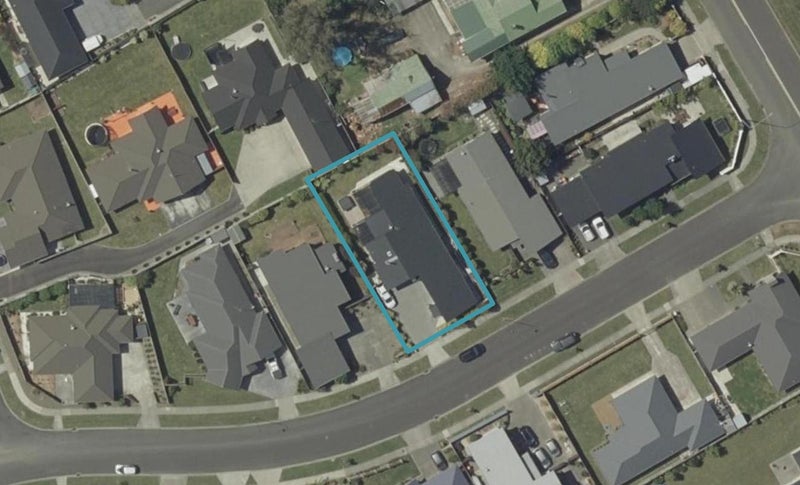 6 Chestnut Close, Kelvin Grove, Palmerston North - Carousel 1
