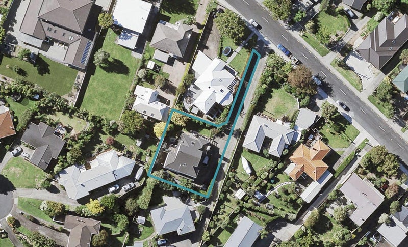 73 Beach Road, Mellons Bay, Auckland - Carousel 1