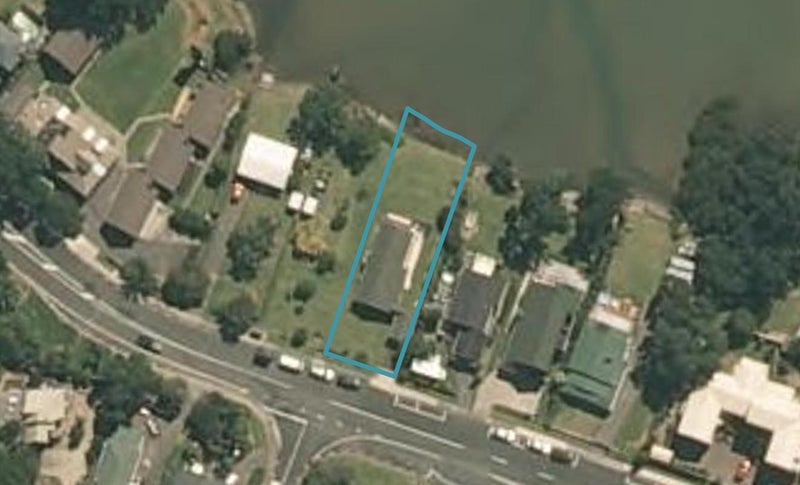 24 Waiwera Road, Waiwera, Orewa - Carousel 1