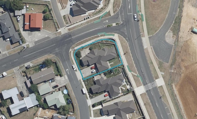 27 Goodwin Terrace, Temple View, Hamilton - Carousel 1