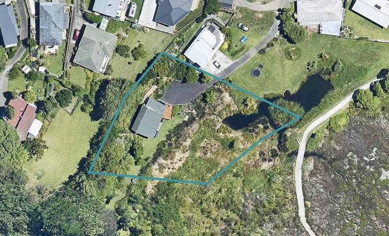 15 Coach Drive, Otumoetai, Tauranga - Carousel 1