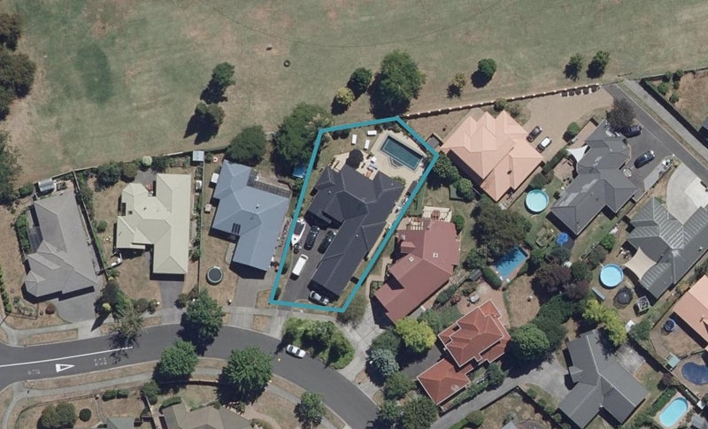 7 Waipuna Place, Rototuna, Hamilton - Carousel 1