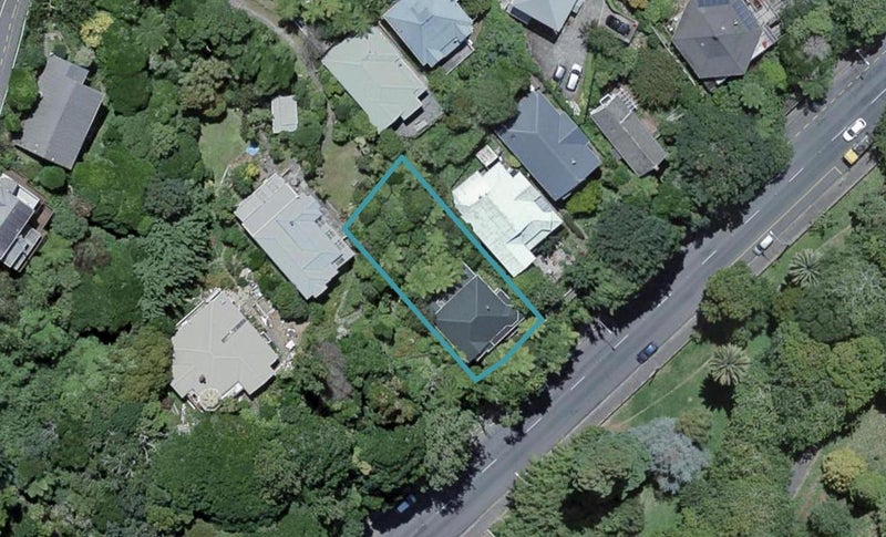 108 Glenmore Street, Kelburn, Wellington - Carousel 1
