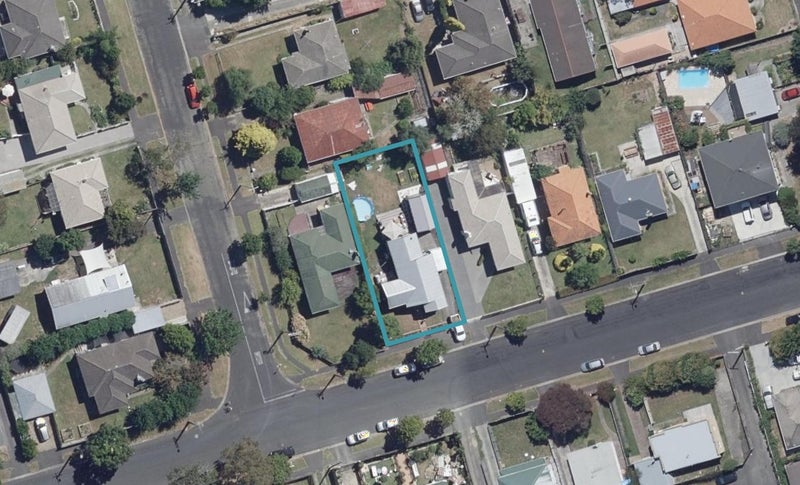 93 Cook Street, Hamilton East, Hamilton - Carousel 1