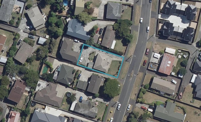 17 Thomson Avenue, Dinsdale, Hamilton - Carousel 1